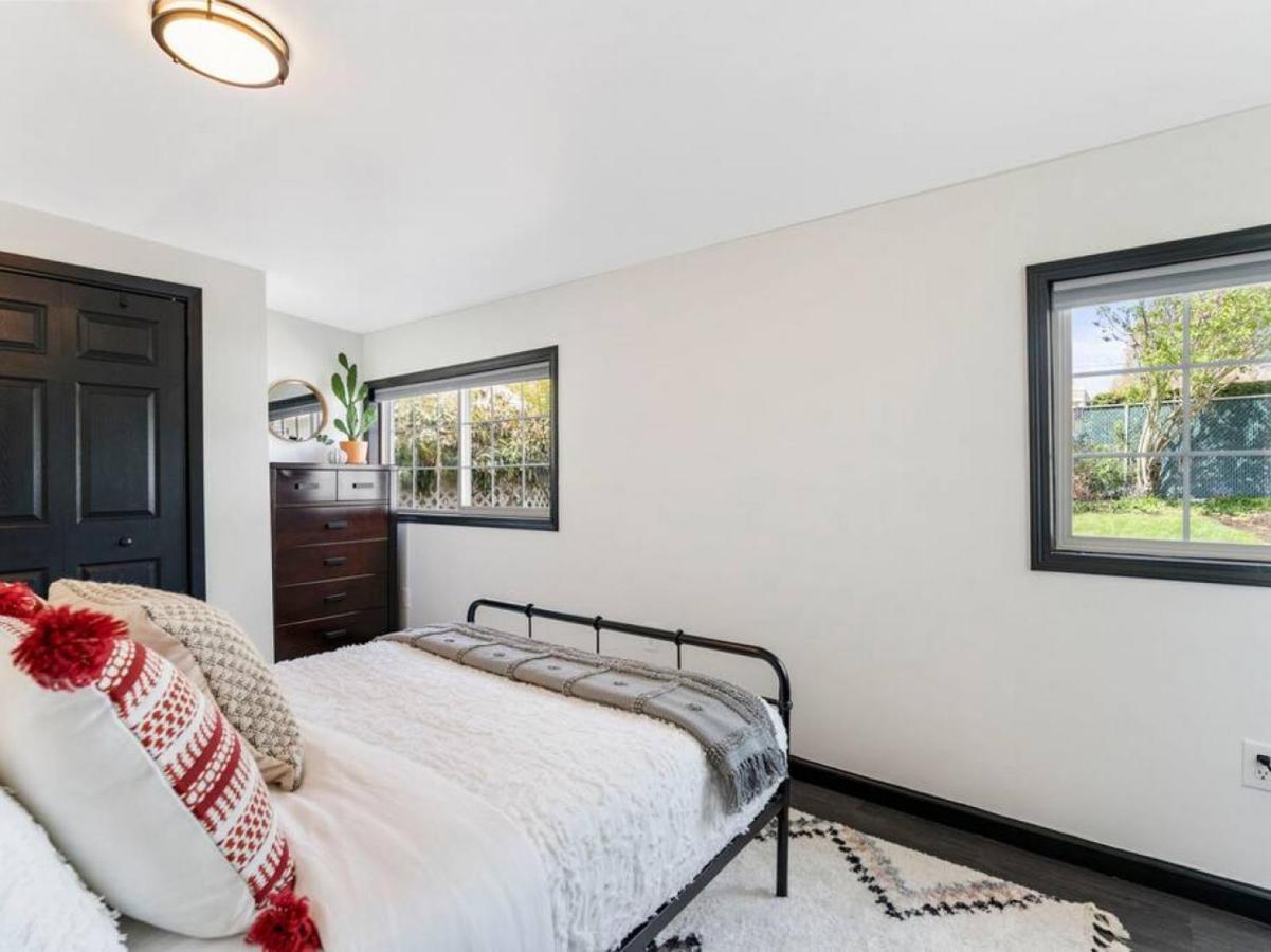 Picture Perfect Bungalow In The Heart Of Dt Vancouver Eksteriør billede